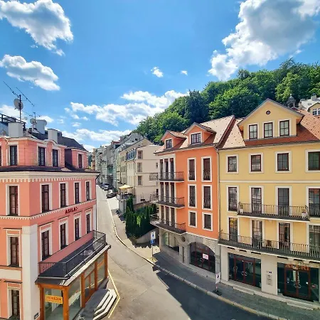 Kralovsky Vrch Lejlighed Karlovy Vary